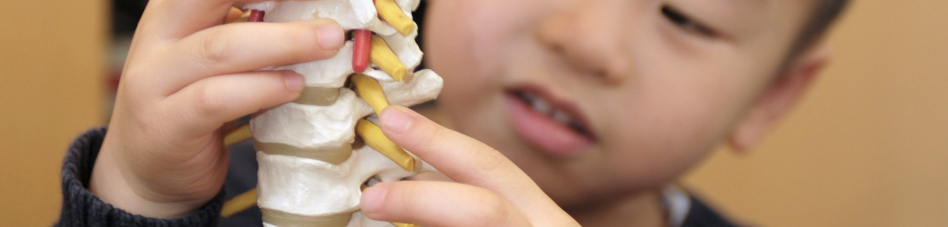 脊科治療適合兒童嗎？